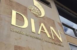 Fachada del edificio de la Dian. 