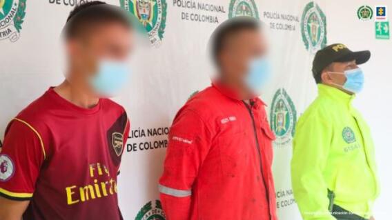 Hombres señalados de abusar de un adulto mayor Hombres señalados de abusar de un adulto mayor
