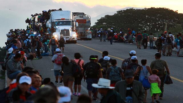 Migrantes emprenden a la fuerza la segunda mitad de su trayecto hacia EE. UU.