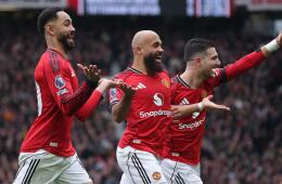 Manchester United se impuso al Tottenham en la Premier League.