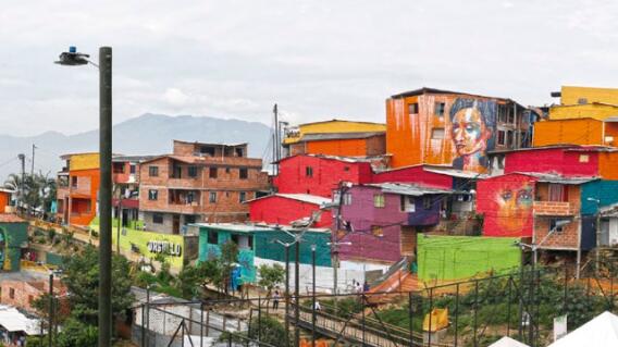 comuna-13.jpg comuna-13.jpg