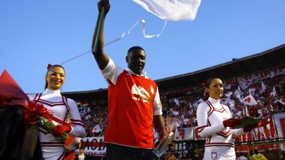 Adolfo 'Tren' Valencia, exjugador de Santa Fe. Adolfo 'Tren' Valencia, exjugador de Santa Fe.