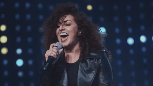 A Yo Me Llamo Gloria Estefan se le olvida la letra y asombra con su talento bailando