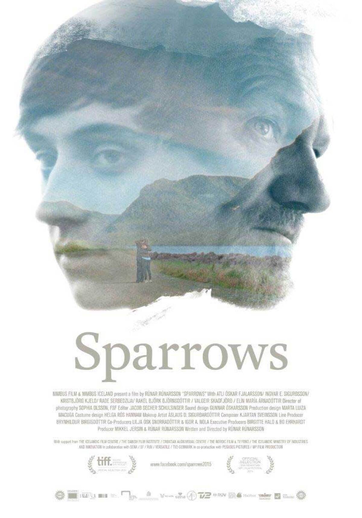 571415_Sparrows / Islandia - Dinamarca - Croacia. Director: Rúnar Rúnarsson. Esta película, un viaje que va de la inocencia a la adultez, gira en torno de los adolescentes y el amor, así como de la relación rota de un padre y su hijo . “Sparrows” tiene lugar durante un verano, en un remoto pueblo de pesca, en Islandia, que está en declive. En esta época del año, el sol nunca se pone, sino que permanece cerca al horizonte.