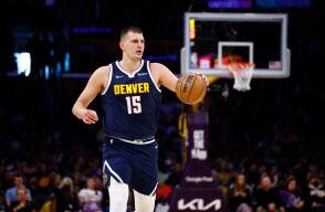 Nikola Jokic con los Nuggets frente a los Lakers, por la NBA. Nikola Jokic con los Nuggets frente a los Lakers, por la NBA.