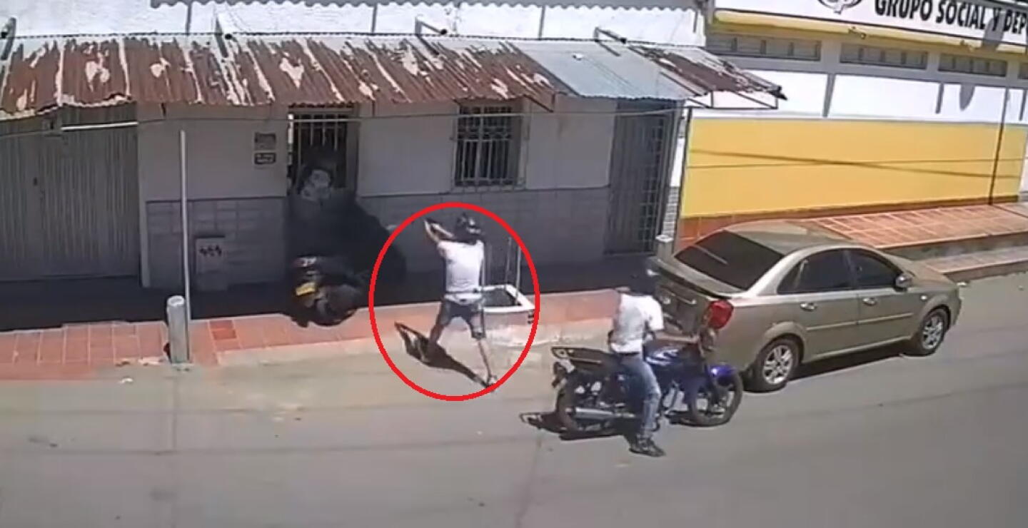 Ladrones que intentaron robar a una mujer salieron despavoridos al ver dos policías