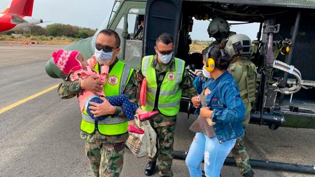   Niña de 3 años con cáncer de ojos encontró una mano amiga cuando menos lo esperaba 