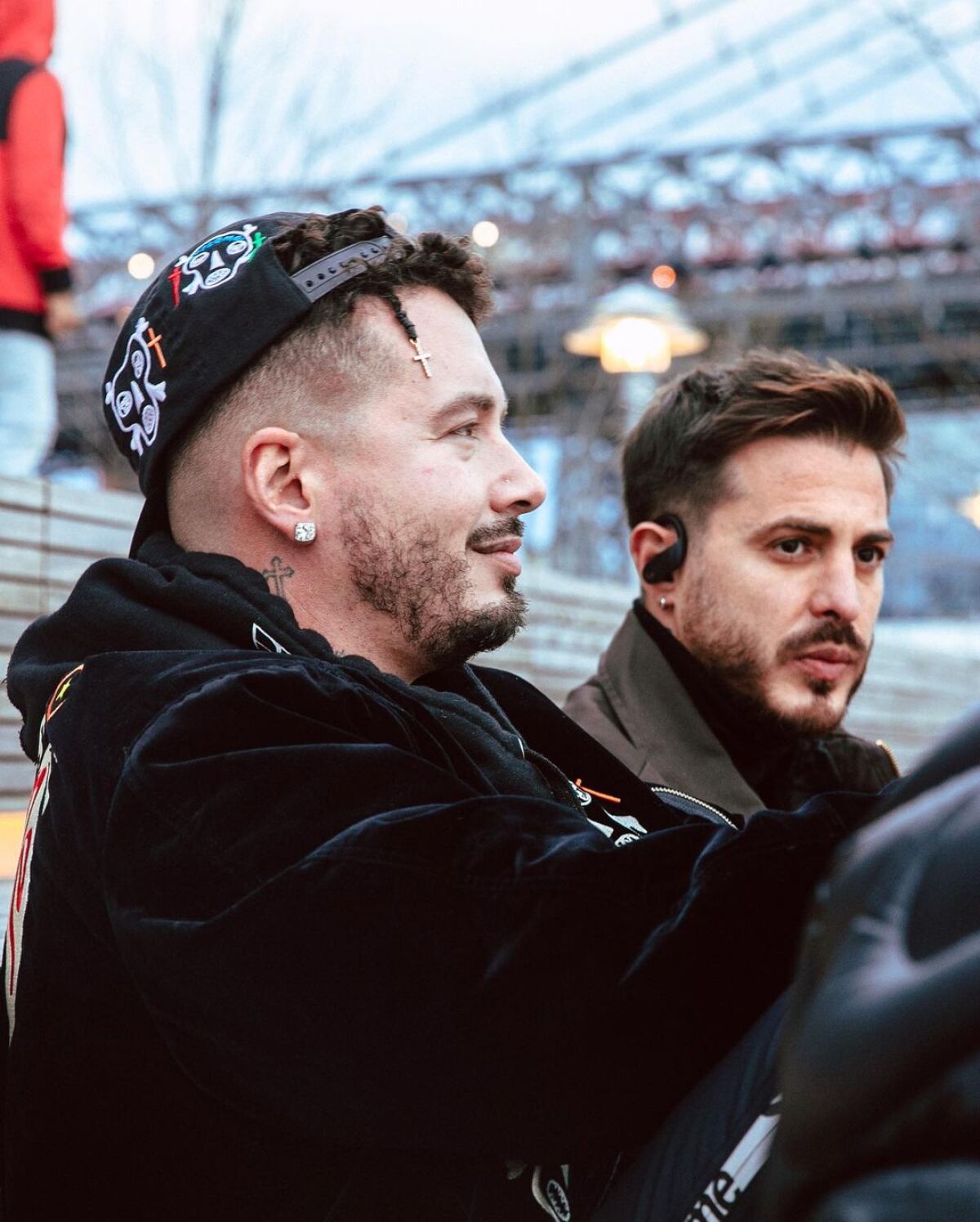 Video Esta Fue La Picante Broma Con La Que J Balvin Casi Hace Llorar A Llane