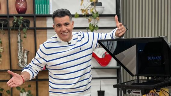 Carlos Calero, presentador colombiano Carlos Calero, presentador colombiano