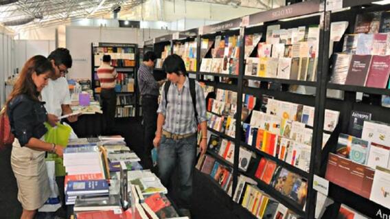 341929_BLU Radio. Feria del Libro de Bucaramanga, Ulibro / Foto: Unab