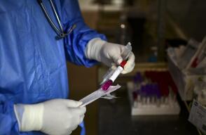 370098_Test coronavirus. Foto: AFP