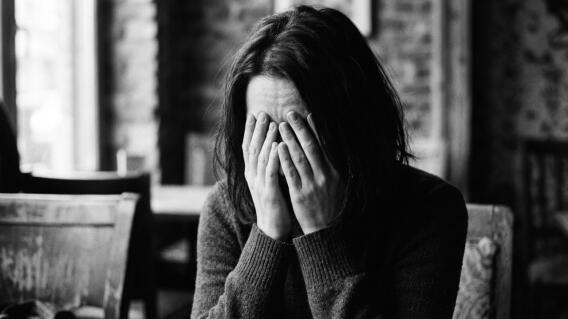 Abuso contra la mujer.