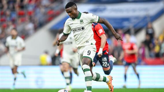 Jhon Córdoba en acción de juego con Krasnodar frente al CSKA Moscú por la Liga de Rusia. Jhon Córdoba en acción de juego con Krasnodar frente al CSKA Moscú por la Liga de Rusia.