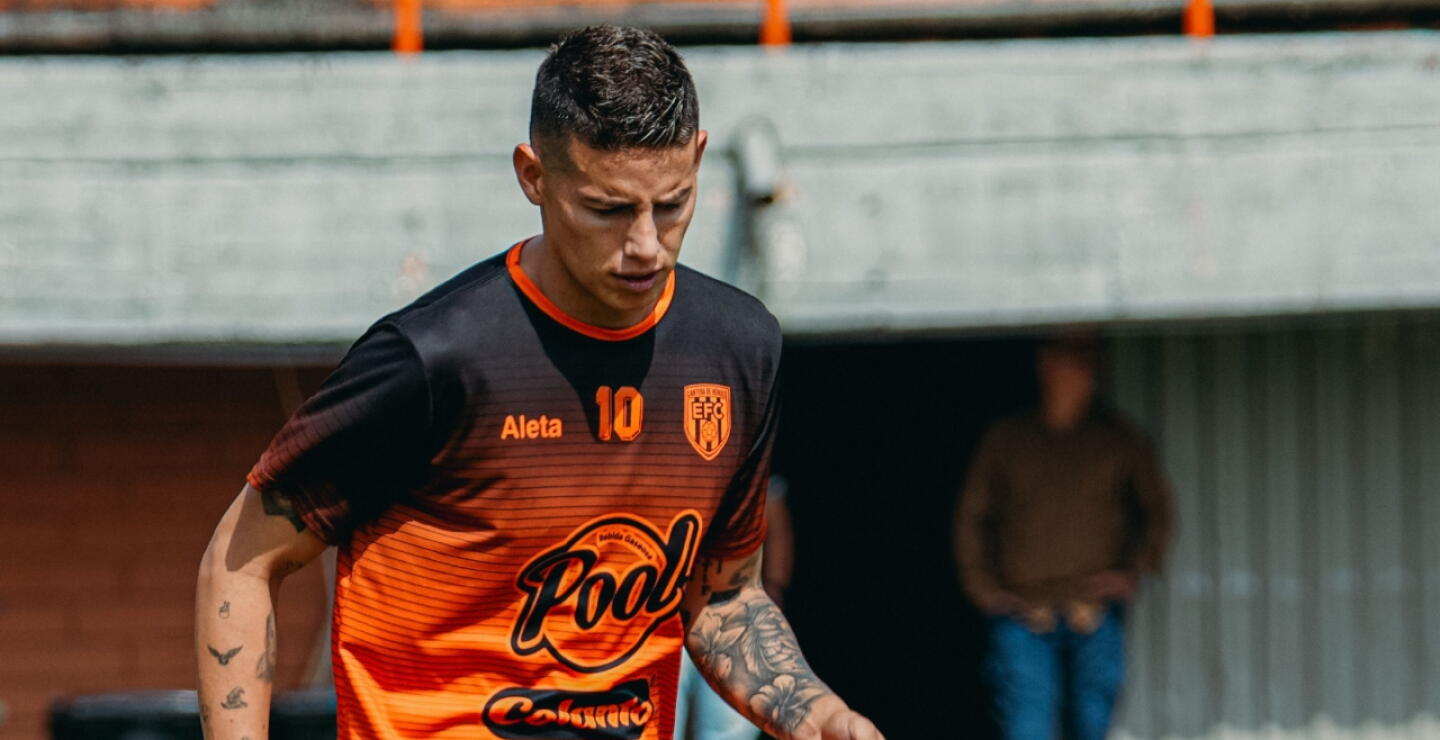 James Rodríguez en la sesión de entrenamiento con Envigado.