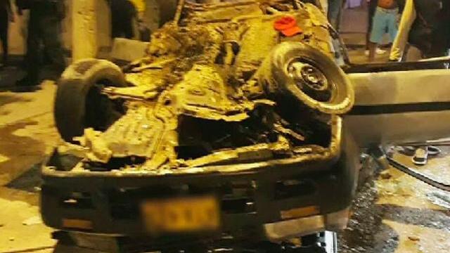 Por evadir retén se voló semáforos, puso en riesgo a muchos y terminó volcado