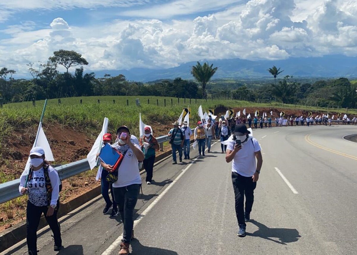 excombatientes de las farc que marchan hacia bogota 2.jpg