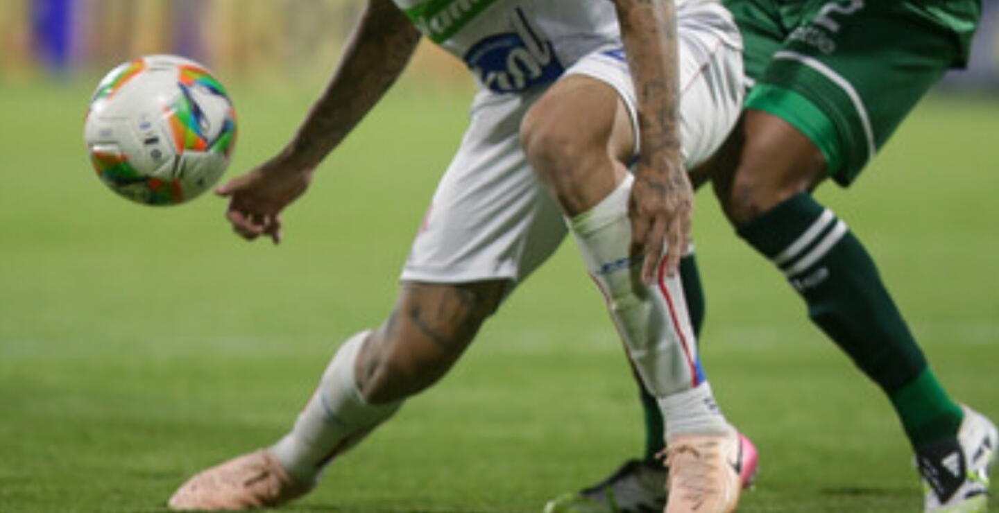 Unión Magdalena en acción de juego con La Equidad en el estadio de Techo. 