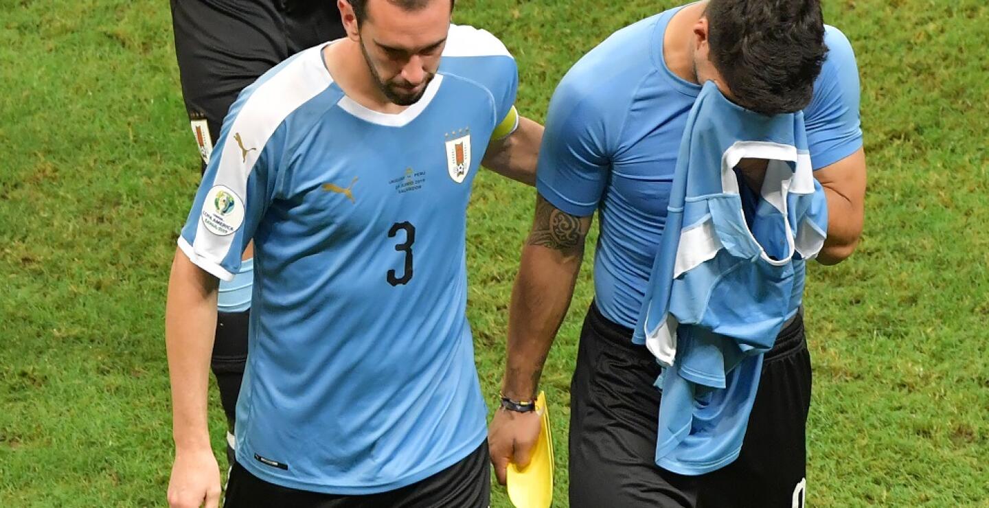 337670_BLU Radio. Inconsolable llanto de Luis Suárez // Foto: AFP