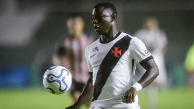 Marino Hinestroza, extremo colombiano que milita en Vasco da Gama. 