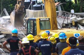 Llegan las ayudas humanitarias para Haití tras devastador sismo en el que murieron 1.300 personas