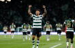 Luis Javier Suárez celebra gol con Sporting Lisboa en la Champions League. 