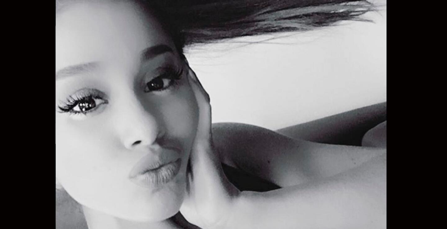 29. Ariana Grande Ingresos:USD$ 8,3 millones