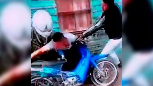 A botellazos, así fue atacado un agente de tránsito por inmovilizar una moto en Huila