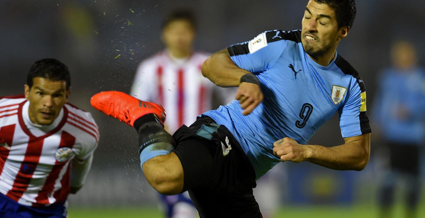 271449_1. El uruguayo Luis Suárez (Barcelona FC-ESP) encabeza la lista con 5 asistencias durante el mismo número de partidos jugados. (Foto: AFP)