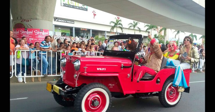 39-autos-antiguos-feria-de-cali-2015.jpg