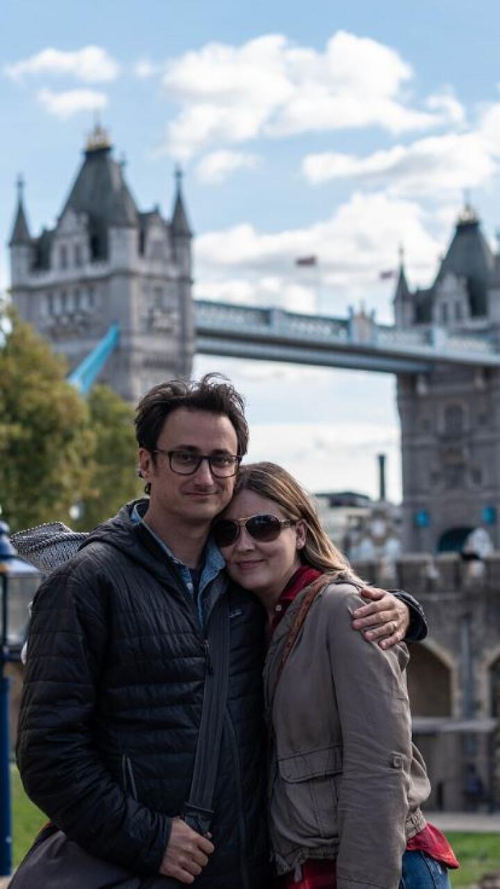 Pasó seis años cumpliendo la lista de deseos de su difunto padre