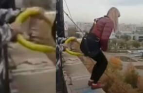 Mujer muere tras saltar en bungee