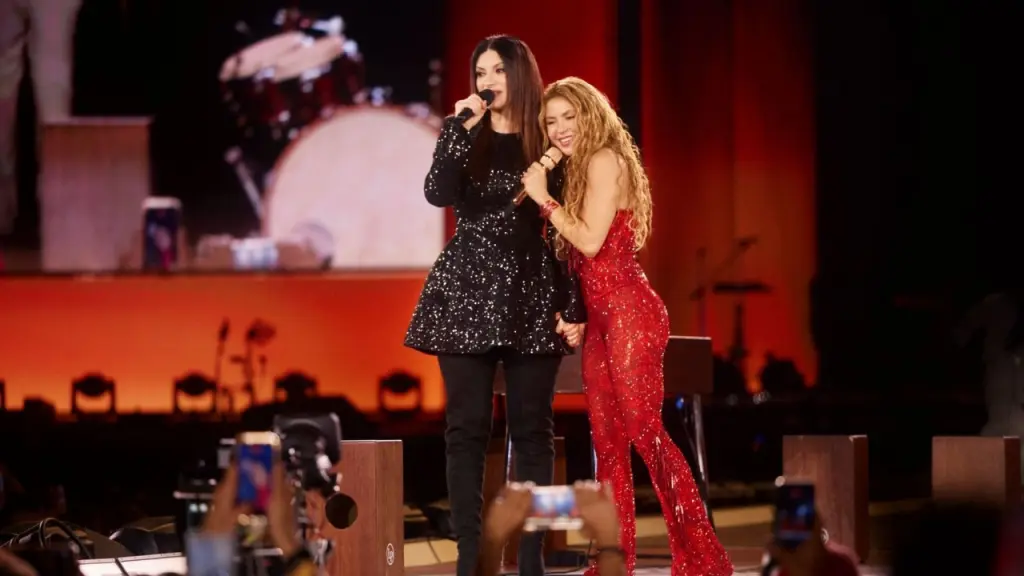 Shakira y Laura Pausini.Foto: Nicolás Gerardin