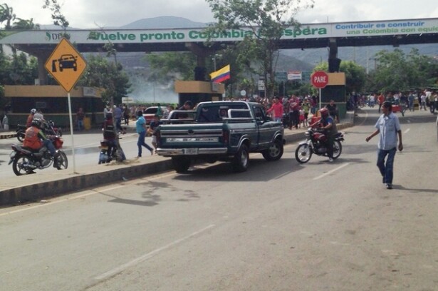 frontera.jpg