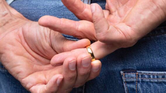 Jóven se hizo una prueba de ADN y descubrió una triste verdad: “Destruí el matrimonio de mis padres” Jóven se hizo una prueba de ADN y descubrió una triste verdad: “Destruí el matrimonio de mis padres”