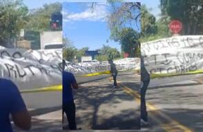 Protesta de comunidades y transportadores peaje Curití, Santander.jpg