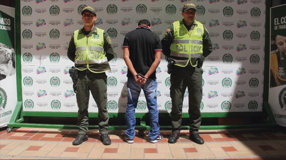 271932_Foto capturan hombre que agredió a su esposa- MEBUC