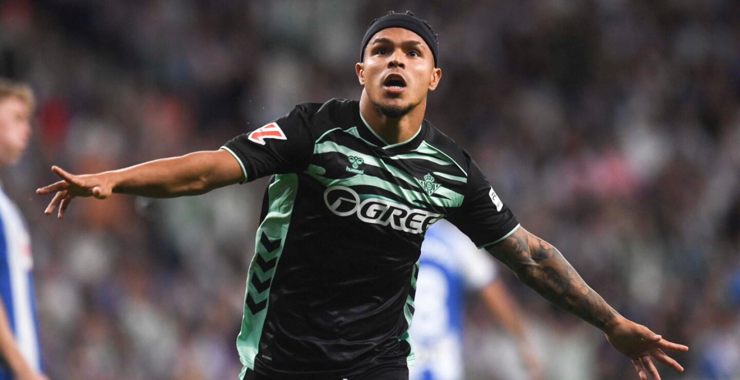 Juan Camilo 'Cucho' Hernández, delantero colombiano del Betis. 