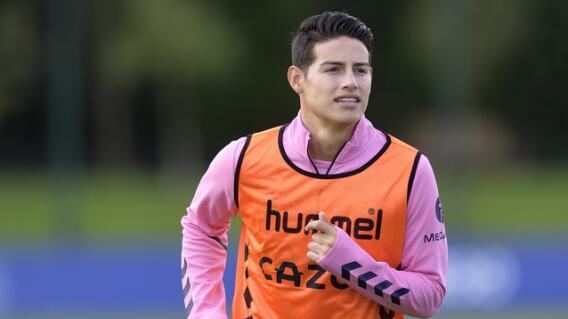 James corriendo en entreno James corriendo en entreno