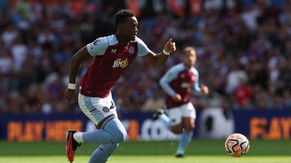 Jhon Jáder Durán, en acción de juego con Aston Villa frente al Everton. Jhon Jáder Durán, en acción de juego con Aston Villa frente al Everton.