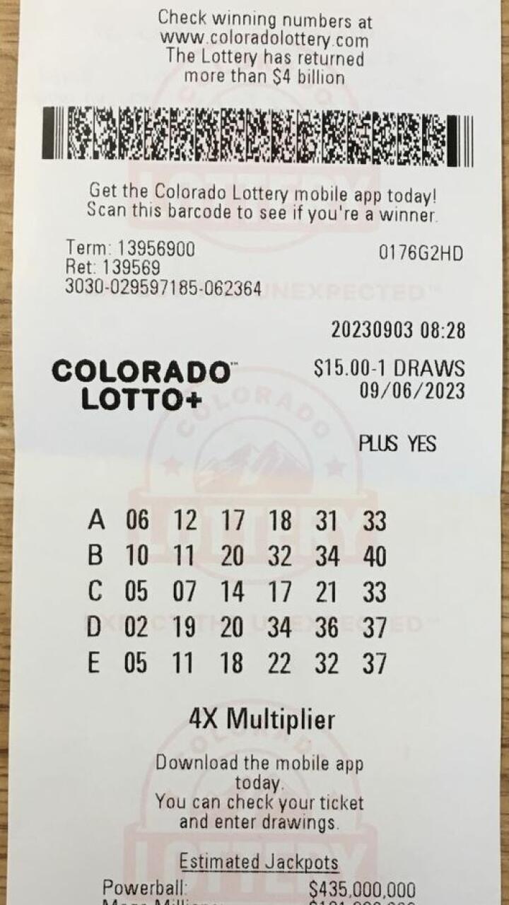 Se ganó la lotería y lo primero que hizo con el dinero fue regalarle flores a su esposa: “Fue muy dulce”