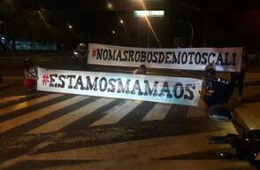 291108_Blu Radio / Con caravanas motociclistas de Cali protestan por incremento de hurto de sus vehículos. Foto: Cortesía.