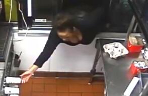 6547_La Kalle - No vas a CREER lo que hizo esta mujer para robar unas hamburguesas - Foto: cimahub