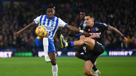 Daniel Muñoz en Brighton vs. Crystal Palace. Daniel Muñoz en Brighton vs. Crystal Palace.