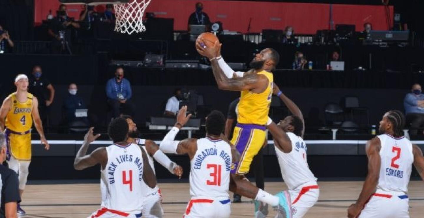 372813_Lakers-Clippers / AFP