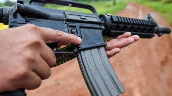 325104_Blu Radio. Fusil. Foto: Referencia AFP