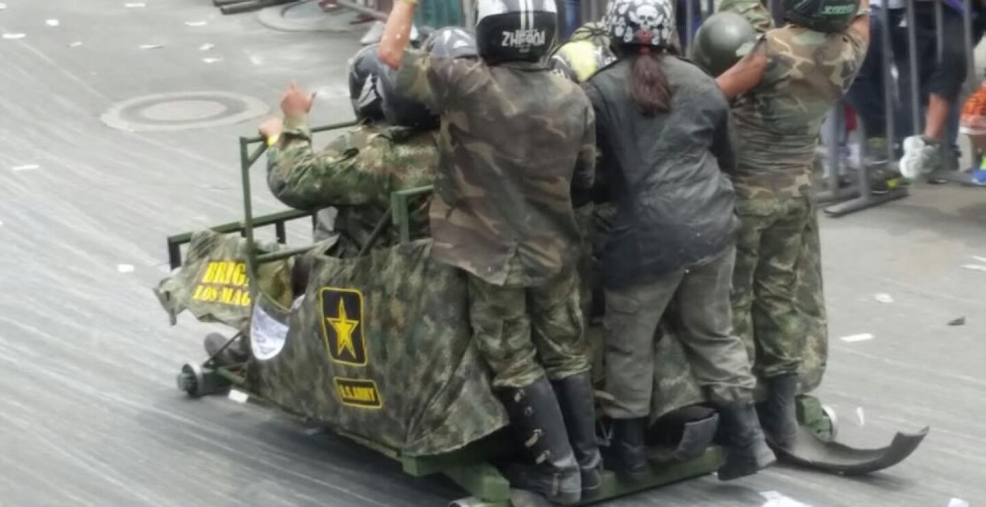 También corrieron deportistas de otras disciplinas. 