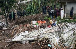 Sube a diez el número de muertos por un alud en Indonesia; más de 80 siguen desaparecidos