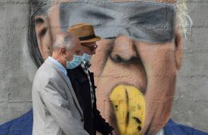 366382_Mural contra Trump en Oporto (Portugal) // Foto: AFP