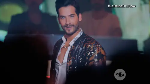Charly Flow recibe insultos antes de su presentación