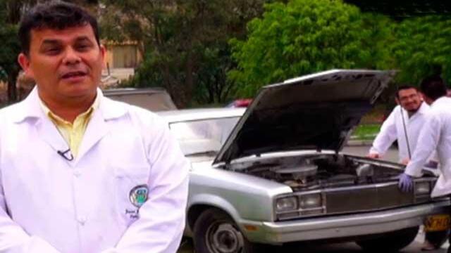 ¿Un vehículo que funciona con la orina humana? Este químico nariñense lo logró